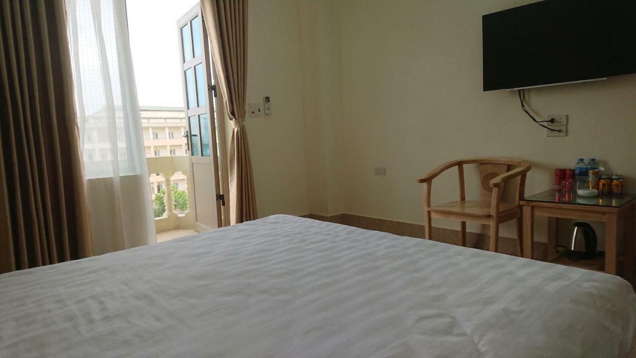 Camellia Hotel Thanh Hóa Extérieur photo